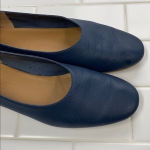 Everlane Day glove flats blue